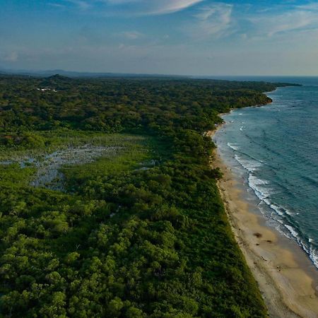 Beach Walk Costa Rica Плая-Авельяна Екстер'єр фото